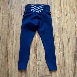 Fabletics boost 7/8 legging